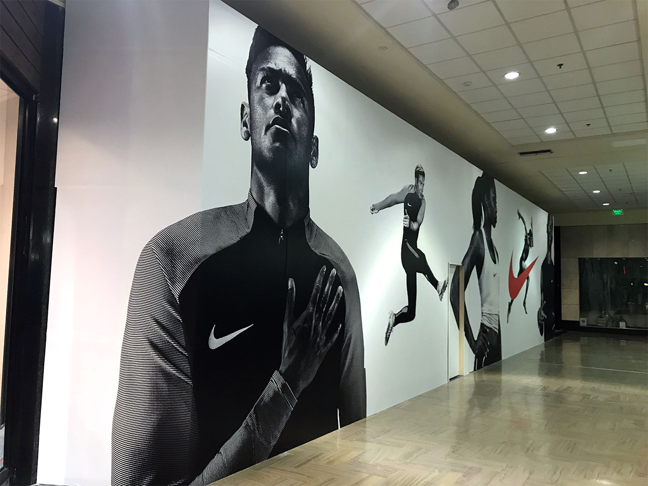 Espectro Grafico Soon Nike Store Unicenter